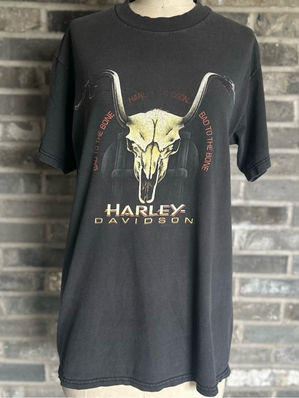 Vintage Harley Davidson Bad to the Bone Skull Chicago Dealer USA Made Tee M